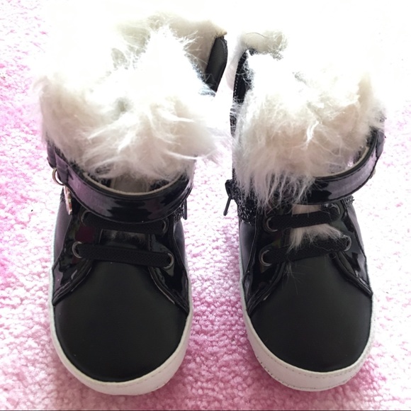 Stuart Weitzman Baby Cuff Booties - Picture 2 of 3